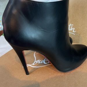 Christian Louboutin Belle 100 in Calf Leather size 41.